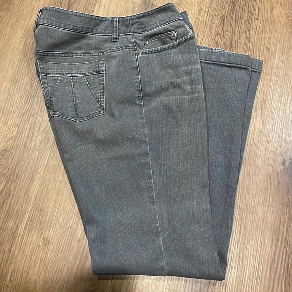 Jones New York Sport Women’s 8 Sequins Stretch Jeans Denim Gray